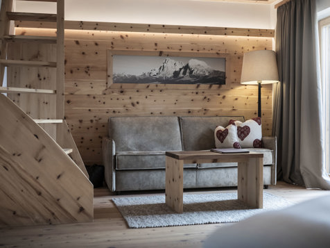 Doppelzimmer Mansarde mit Talblick und Balkon image 18