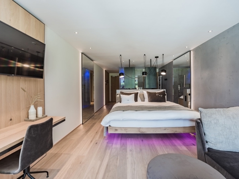 NUOVA: Suite Love image 2