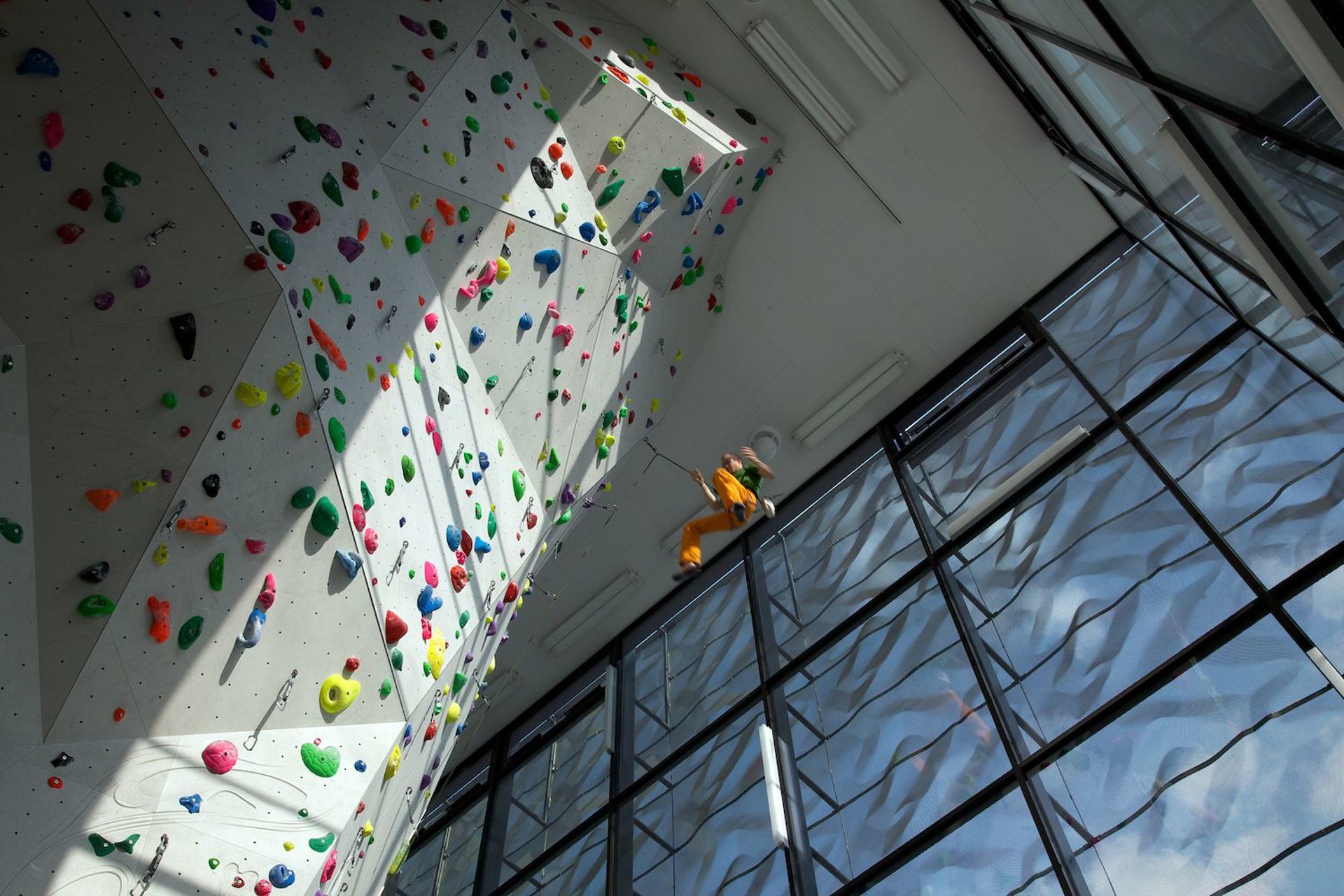 Vertikale Kletterhalle Vertikale Kletterhalle